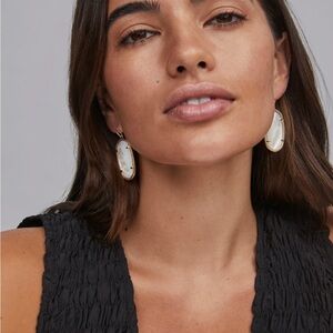 Kendra Scott Elle Gold Drop Earrings in Ivory Mother-of-Pearl with Rose Gold